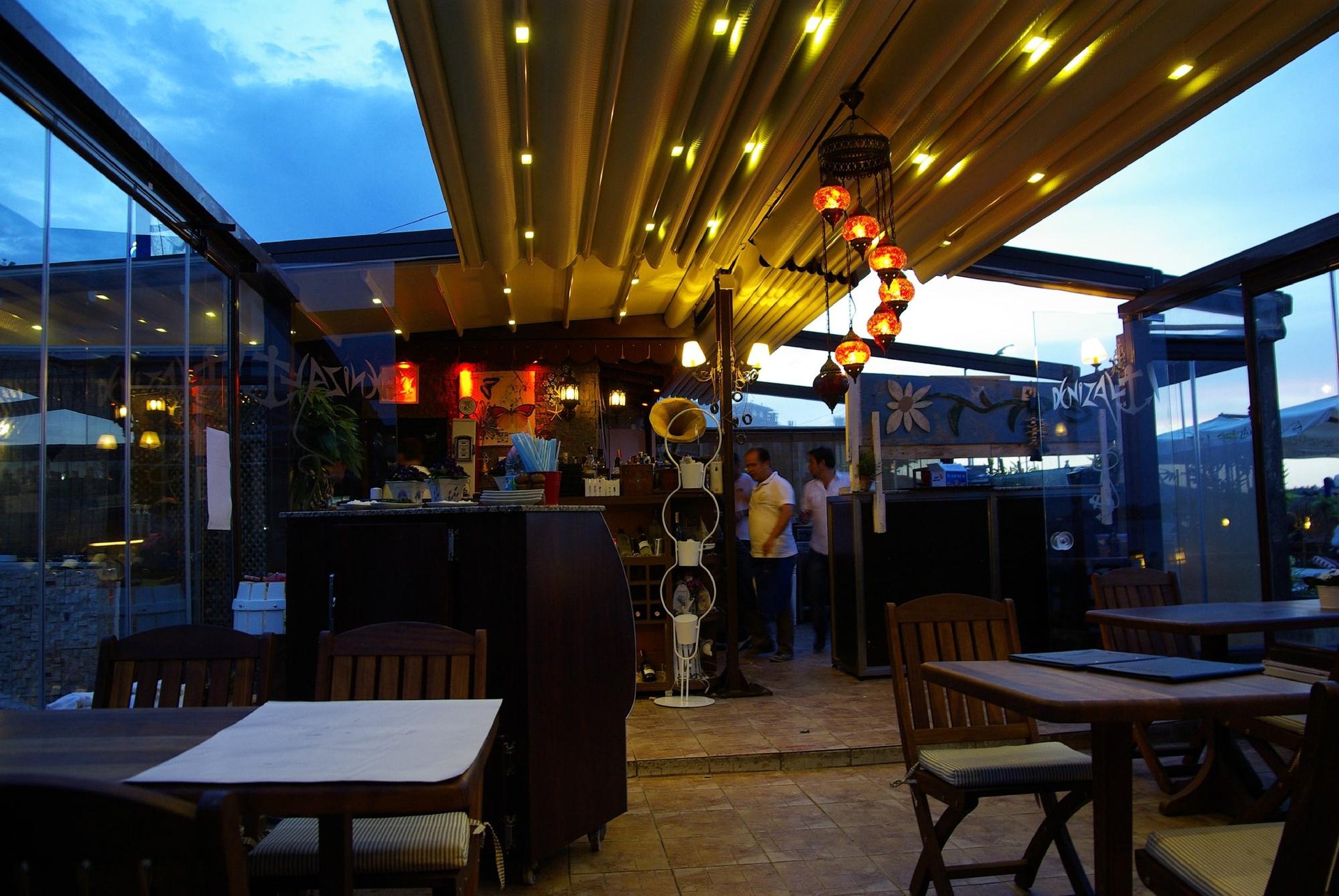 Denizaltı Cafe